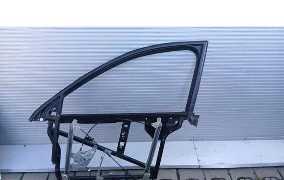 Audi A6 Allroad C5 Front door window/glass frame 