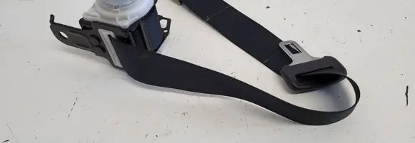 Toyota Corolla E120 E130 Rear seatbelt 0433168