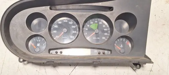 Speedometer (instrument cluster)
