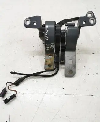BMW 5 E60 E61 Tailgate/trunk/boot hinge