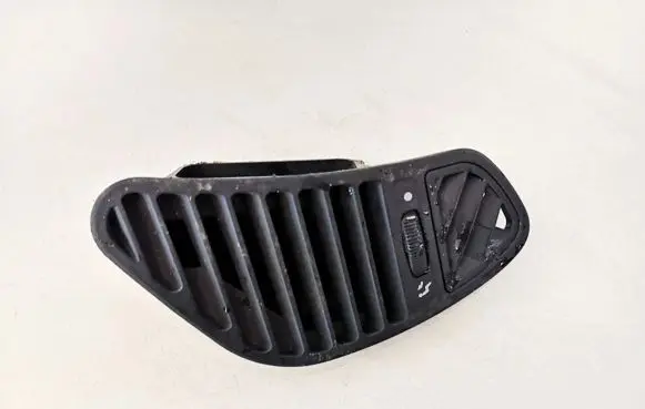 Alfa Romeo 156 Dash center air vent grill a504