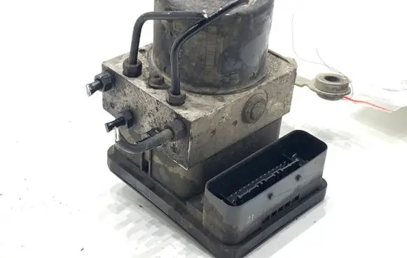 Audi A3 S3 8L ABS Pump 1C0907379E