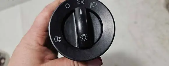 Volkswagen Polo Light switch 6Q0941531B