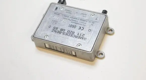 Mercedes-Benz CLS C219 Aerial antenna amplifier A2118200885