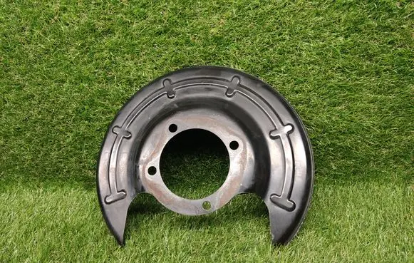 Chevrolet Cruze II Rear brake disc plate dust cover 13362353