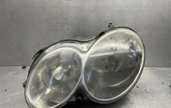 Mercedes-Benz CLK A209 C209 Headlights/headlamps set 16274100