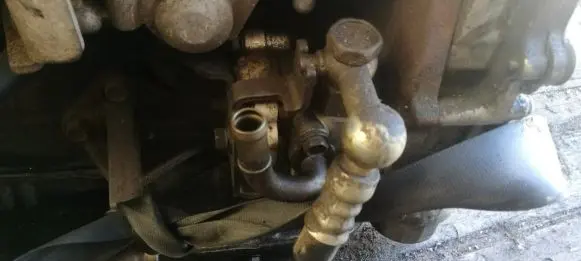 Nissan Almera N16 Power steering pump