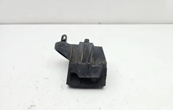 Toyota Prius+ (ZVW40) Rear bumper mounting bracket 5257547030 47030