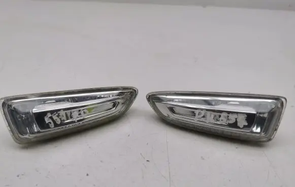 Opel Zafira C Front fender indicator light