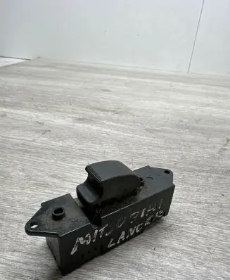 Mitsubishi Lancer Electric window control switch MR587880 C8DD388M 0983D6