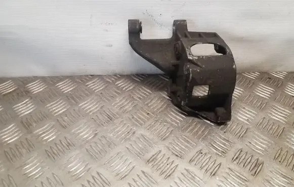 Ford Galaxy Power steering pump mounting bracket 028145523E