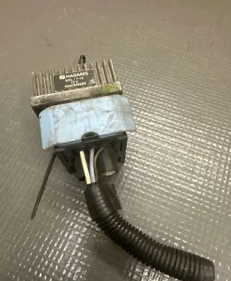 Nissan Qashqai Glow plug pre-heat relay 9640469680