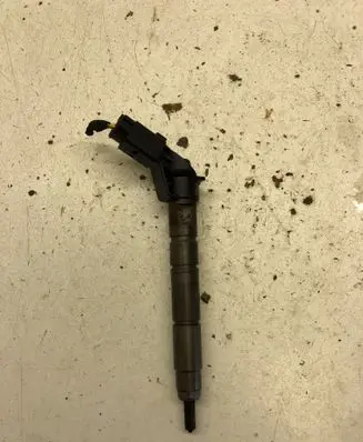 Hyundai ix 55 Fuel injector 338003A000 0445115046