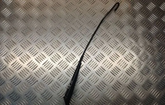 Volkswagen PASSAT B5.5 Front wiper blade arm 3B1955410