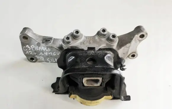 Citroen C3 Picasso Engine mounting bracket