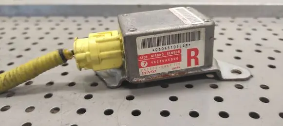 Subaru Legacy Airbag deployment crash/impact sensor 98235AE000