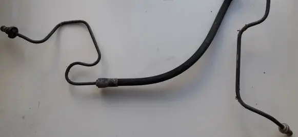 Toyota Yaris Fuel line pipe