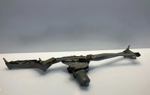 Mercedes-Benz E W211 Front wiper linkage and motor 2118200142 3397020549 A2118200142