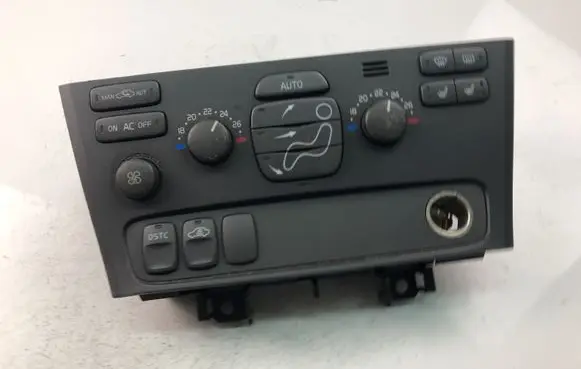 Volvo S60 Climate control unit 8682930