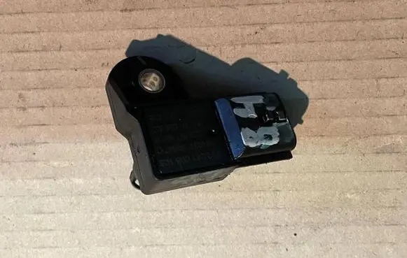 Renault Scenic IV - Grand scenic IV Air pressure sensor 8201038353 223657458R 140403T184047C