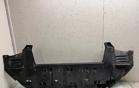 Peugeot Expert Front bumper skid plate/under tray 9808501880