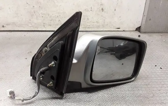 Nissan X-Trail T30 Front door electric wing mirror E13010621
