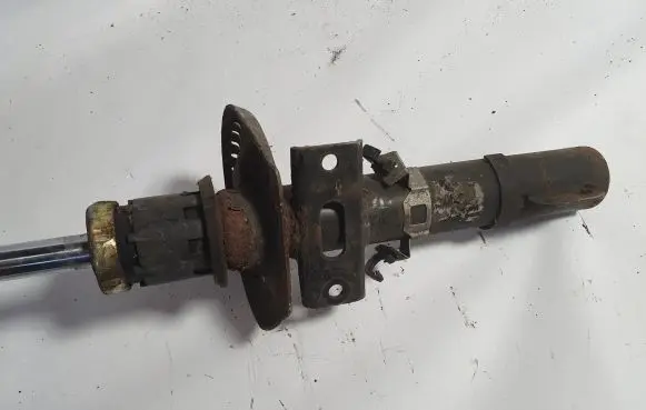 Volkswagen Polo Front shock absorber/damper 6Q0413031