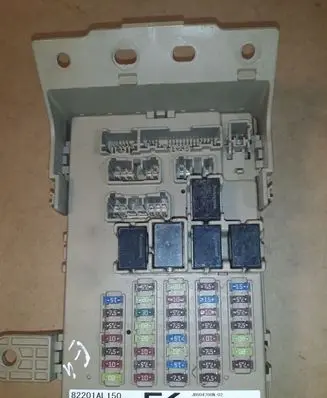 Subaru Outback (BS) Fuse module 82201AL150
