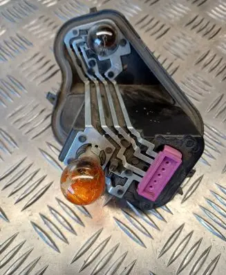 Renault Megane III Tail light bulb cover holder 265500010R