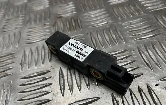 Volvo V70 Airbag deployment crash/impact sensor 8622365 240602 003730