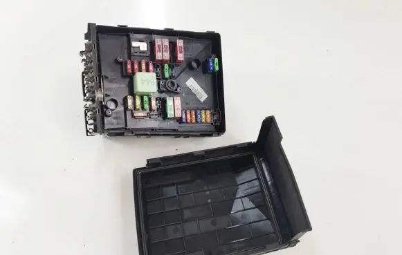 Skoda Octavia Mk2 (1Z) Fuse box set