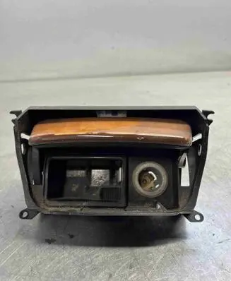 Car ashtray