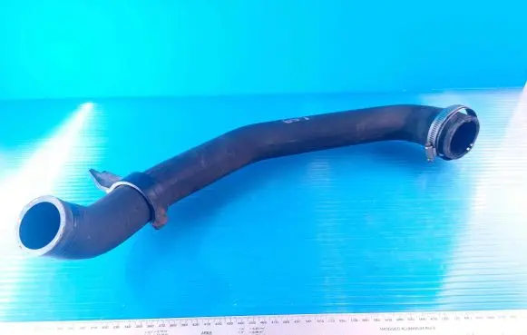 Ford Focus Intercooler hose/pipe CV616C646AJ