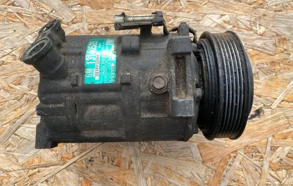 Opel Signum Air conditioning (A/C) compressor (pump) 13140505 981604