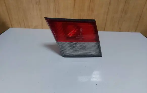 Nissan Primera Tailgate rear/tail lights 2318lg