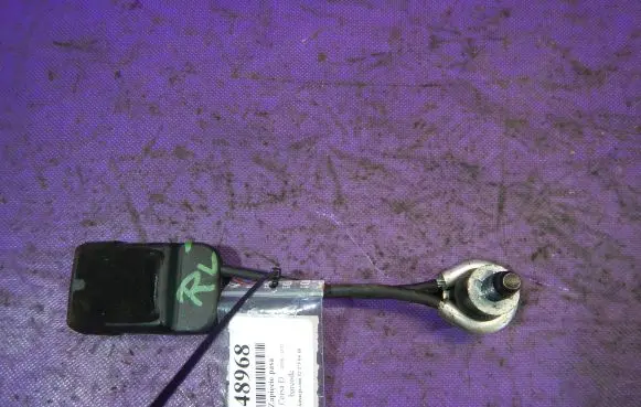 Opel Corsa D Front seatbelt buckle 13240226