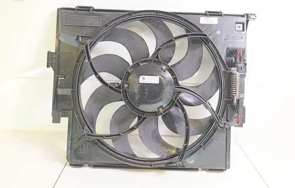 BMW 1 F20 F21 Electric radiator cooling fan 760055704 5020644