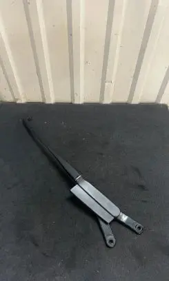 Porsche Cayenne (92A) Windshield/front glass wiper blade 7P0955410B 7P0955410