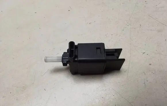 Brake pedal sensor switch