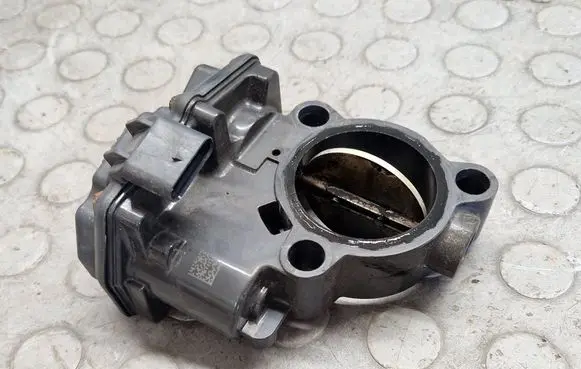 BMW X3 F25 Engine shut-off valve 8512452