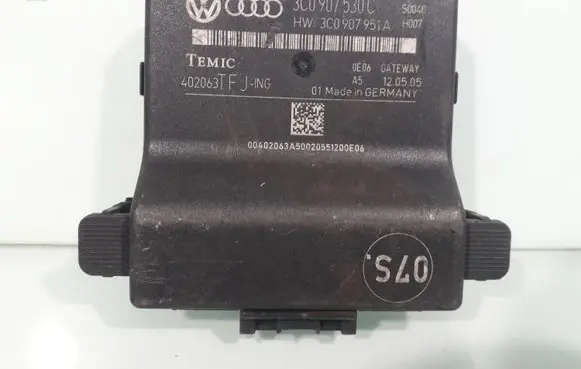 Volkswagen PASSAT B6 Gateway control module 3C0907530C 3C0907951A
