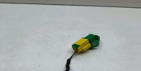 Audi A4 S4 B8 8K Airbag deployment crash/impact sensor