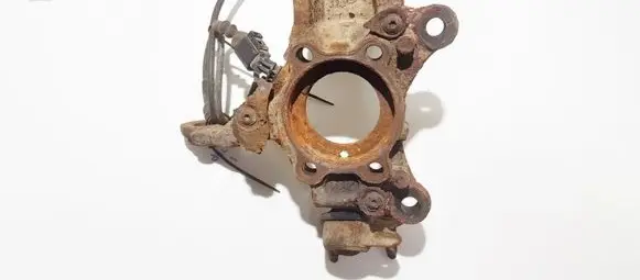 Front wheel hub