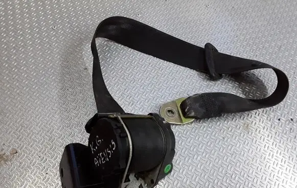 Toyota Avensis T220 Rear seatbelt 