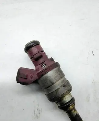 Mercedes-Benz E W211 Fuel injector A2710780023 SIEMENS