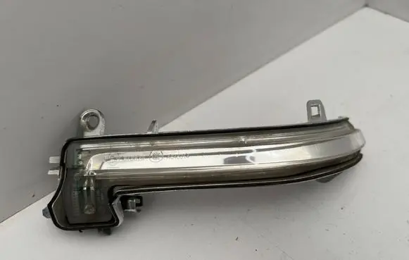 BMW 2 F22 F23 Mirror indicator light 7280771