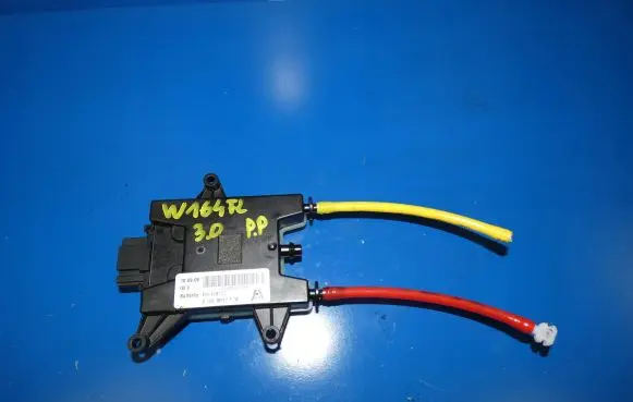 Mercedes-Benz ML W164 Seat control module A0008006778