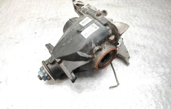 BMW 4 G22 G23 G24 G26 Rear differential 984410404 8677745 GM12