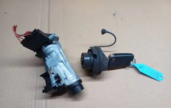 Seat Ibiza IV (6J,6P) Ignition lock 6C0905865 0002246968 412075