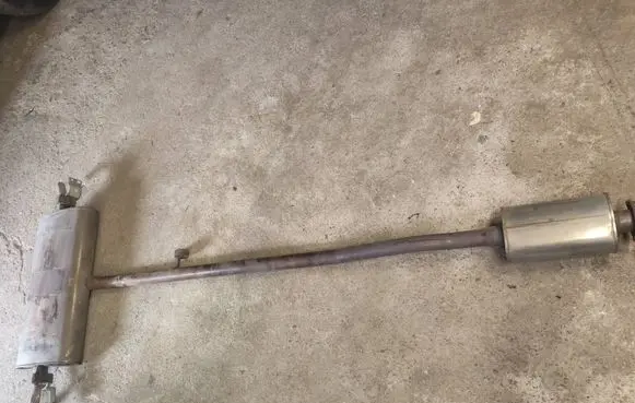 Volvo XC40 Muffler/silencer 32335308